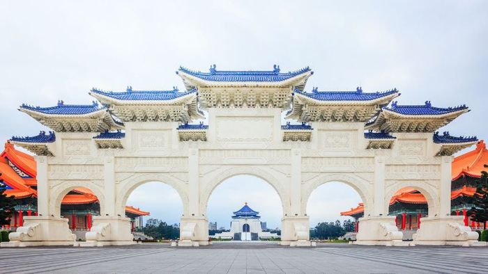The Gateway Area of the Memorial Hall