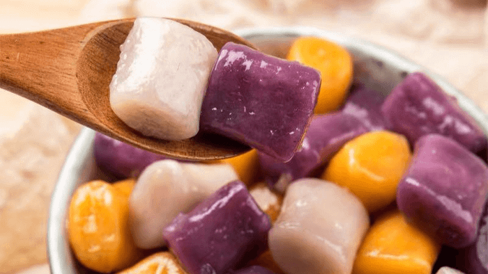 Enjoy the famous chewy taro dessert from Taiwan