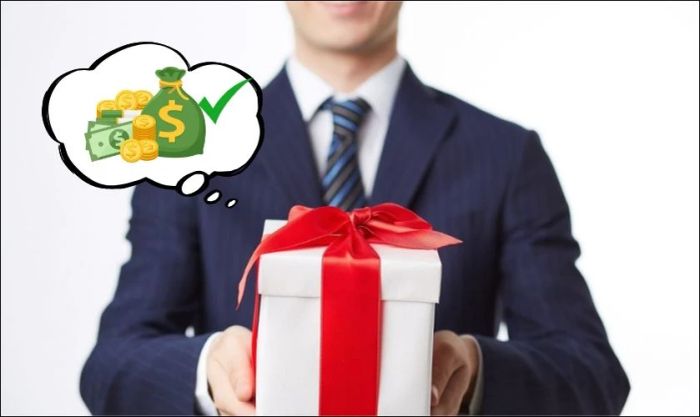 Chọn quà Tết tặng sếp phù hợp với khả năng tài chính