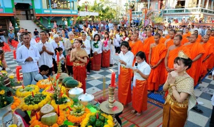 Tết Khmer thường diễn ra trong bao nhiêu ngày?