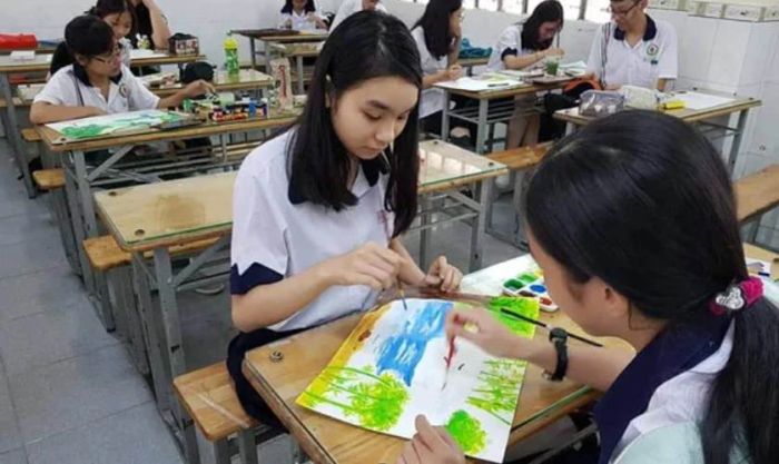 Hướng dẫn vẽ tranh Tết đơn giản và đẹp dành cho học sinh lớp 10, 11, 12