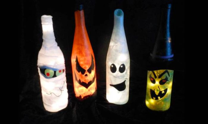 Mặt nạ Halloween đáng sợ từ chai nhựa