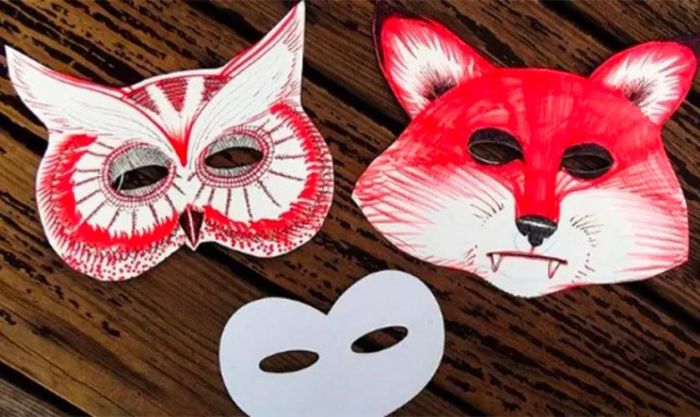 Tạo mặt nạ Halloween từ giấy đẹp mắt và ấn tượng