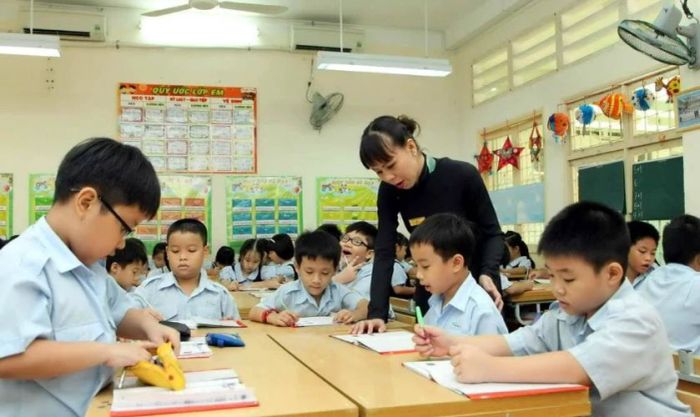 Những điều cần lưu ý khi tặng quà 20/10 cho cô giáo