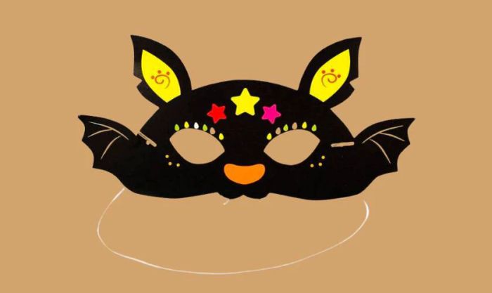 Tạo mặt nạ Halloween bằng giấy bìa cứng đáng yêu