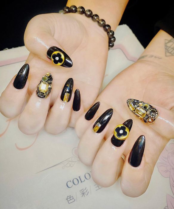 Mam Nail Image 1