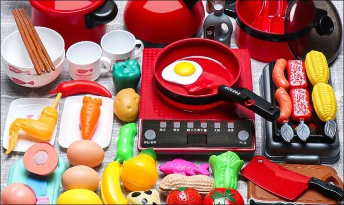 Bộ đồ chơi nấu ăn - quà tặng 1/6 dành cho bé gái