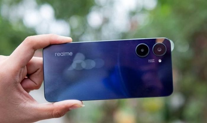 Realme 10 - Điện thoại dưới 10 triệu phù hợp với sinh viên