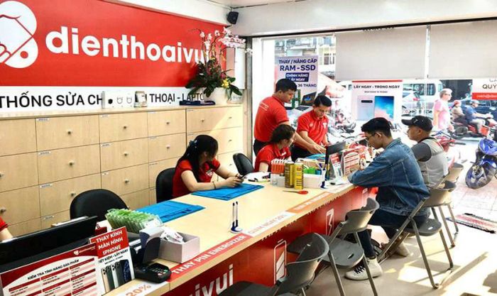 Mua điện thoại cũ giá rẻ, chất lượng tại Mytour