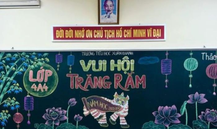 Mẫu thiết kế bảng Trung thu với hình ảnh múa lân đặc sắc.