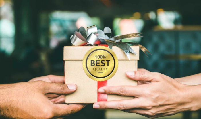 Những điều cần lưu ý khi chọn quà tặng 20/10 cho nhân viên