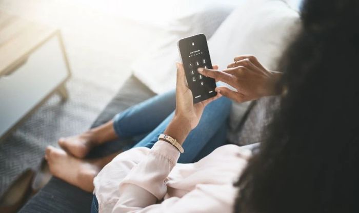 hướng dẫn mở khóa màn hình chính trên điện thoại OPPO