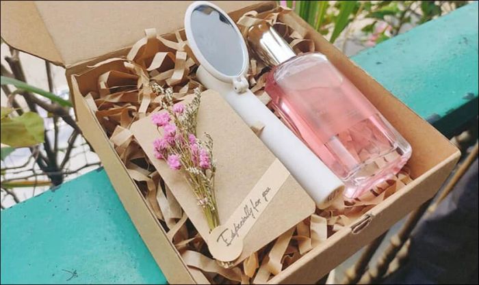 Bộ mỹ phẩm - món quà Valentine đầy lãng mạn dành tặng crush nữ