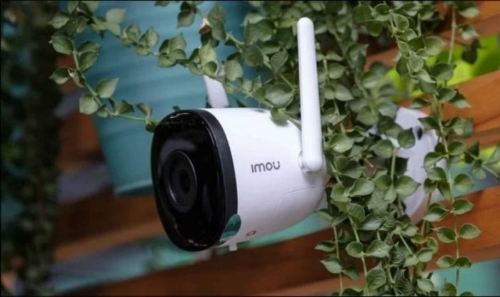 Khả năng chống nước IP67 giúp lắp đặt camera ngoài trời dễ dàng