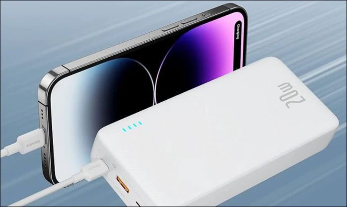 Không nên sạc pin dự phòng quá lâu