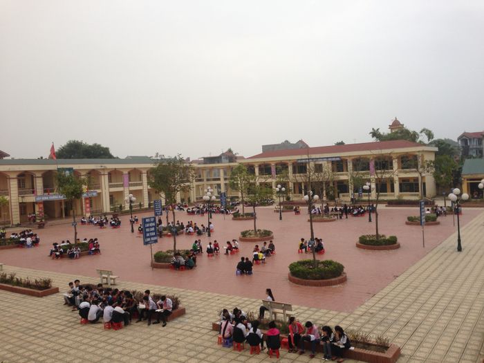 Phúc Lâm Middle School Image 1