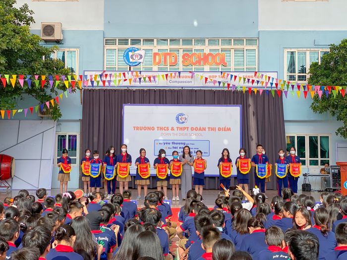 Doan Thi Diem Middle School Image 2