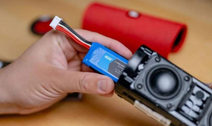 Khi nào cần thay pin loa Bluetooth