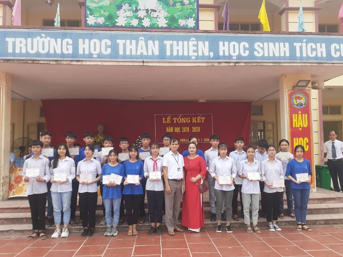Phúc Lâm Middle School Image 2