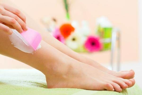 VEET Silk & Fresh Hair Removal Cream Image 3