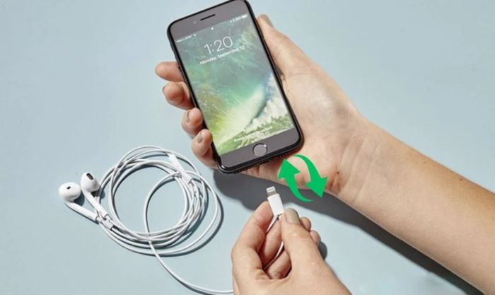 Kết nối lại tai nghe là cách đơn giản nhất để tắt chế độ tai nghe trên iPhone