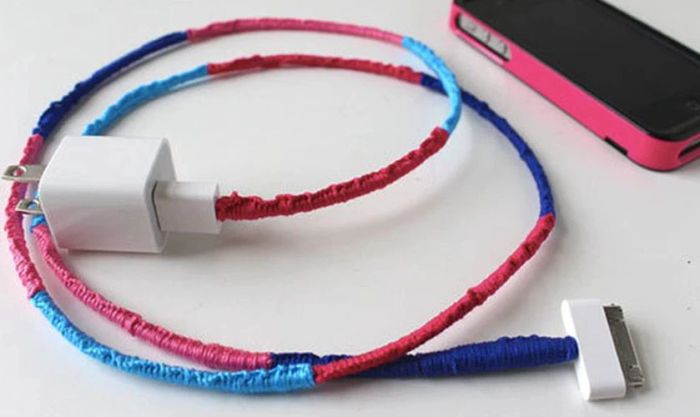Hướng dẫn sử dụng chỉ thêu để bọc dây sạc điện thoại