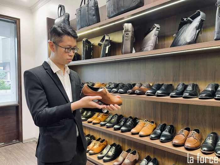The Leather World - Tâm Anh image 2