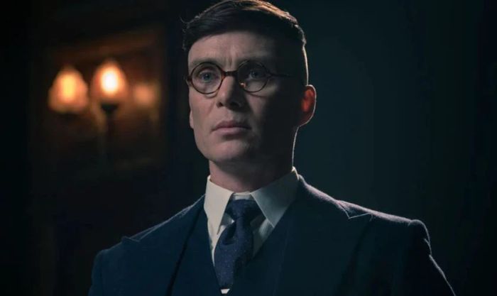 Peaky Blinders (2013) là vai diễn đình đám giúp Cillian Murphy ghi dấu ấn mạnh mẽ trong lòng khán giả.