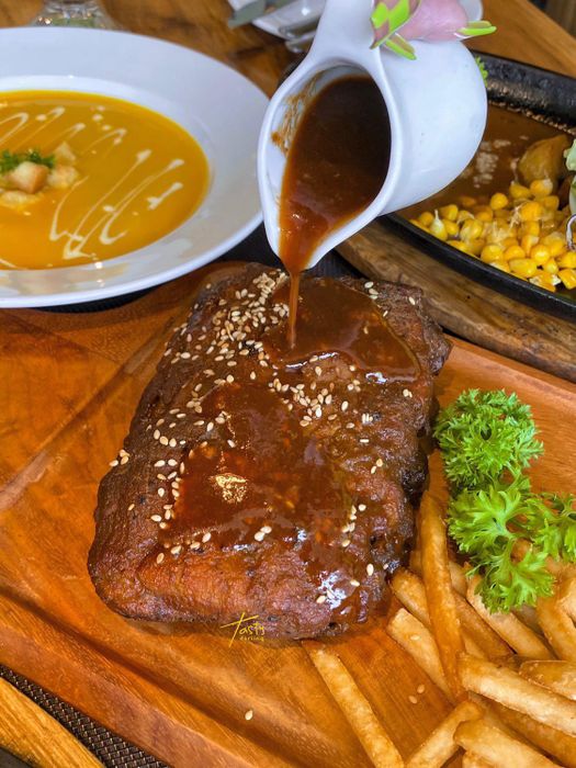 BÒ KING Beefsteak image 2
