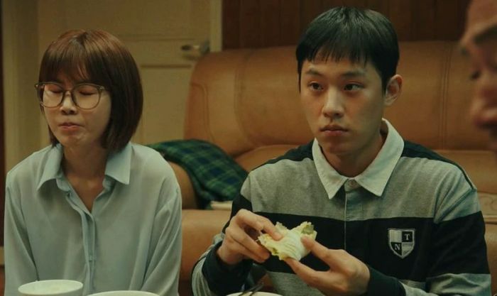 Kim Ji-young 1982 (2019) là một trong những tác phẩm điện ảnh và truyền hình có sự góp mặt của Kim Sung-cheol
