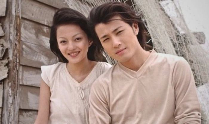 Chuyện Tình Biển Xanh