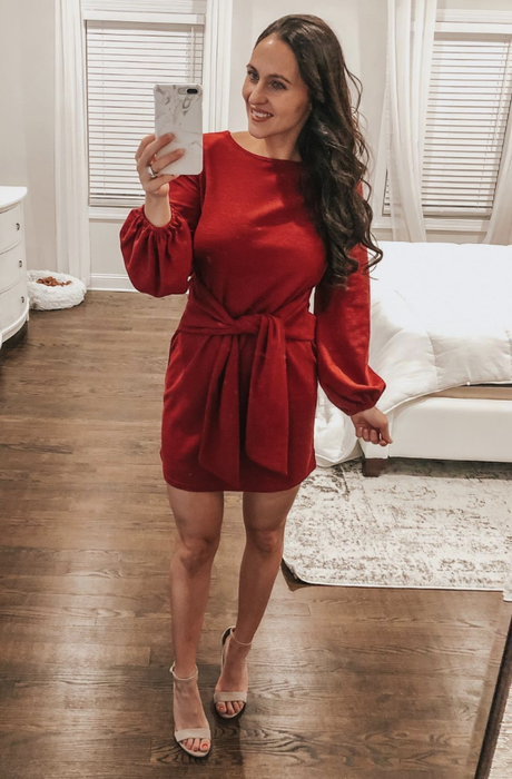 Reviewer wearing the red version