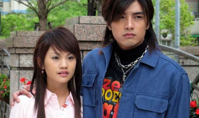 Ác Ma Bên Cạnh Em