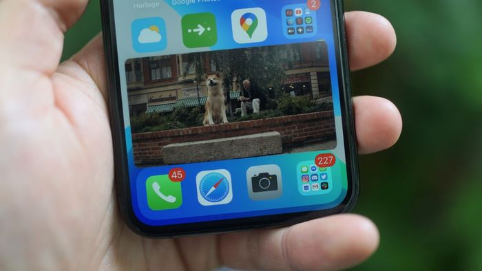 Những ưu điểm khi sử dụng tính năng xem YouTube ngoài màn hình iPhone