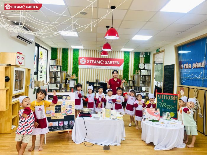 STEAMe GARTEN Bilingual Preschool Image 1