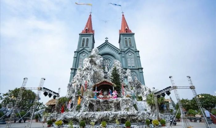 Cách trang trí nhà thờ đón Noel