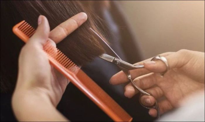 Cắt tóc vào giờ hoàng đạo để tránh những điều không may
