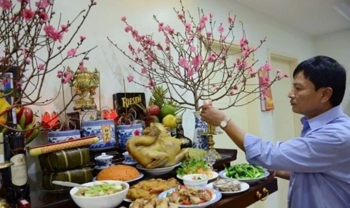 Bài cúng mời tổ tiên về ăn Tết theo truyền thống Việt Nam chuẩn nhất