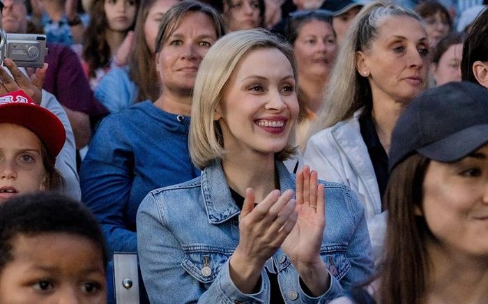 Sarah Gadon trong You Gotta Believe