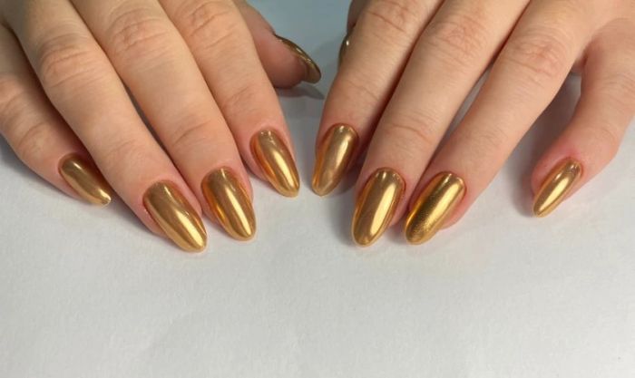 Mẫu nail tráng gương cao cấp, nổi bật và sang trọng