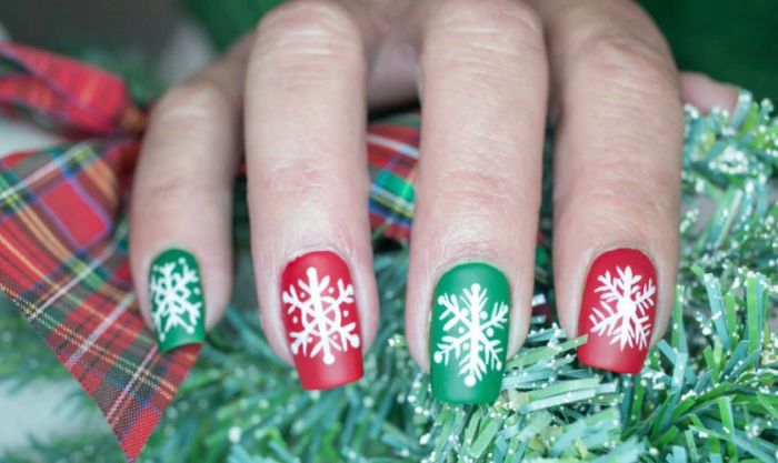 Nail Giáng sinh trang trí bông tuyết và tuần lộc mới nhất và ấn tượng nhất