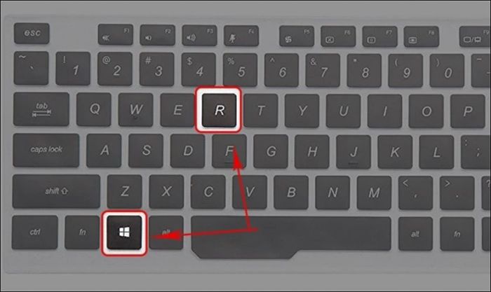 Mở Command Prompt nhanh chóng thông qua hộp thoại Run