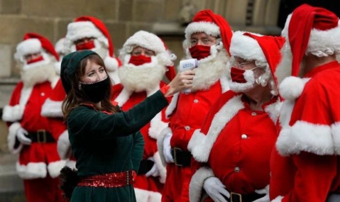Ông già Noel cũng phải đo thân nhiệt