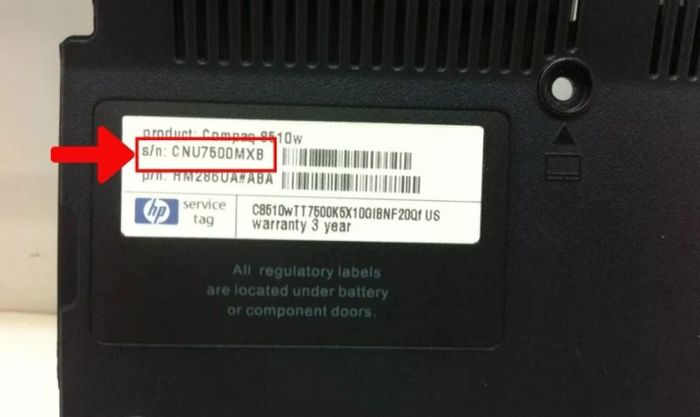 Cách tìm serial number của laptop HP, ASUS trên vỏ ngoài laptop