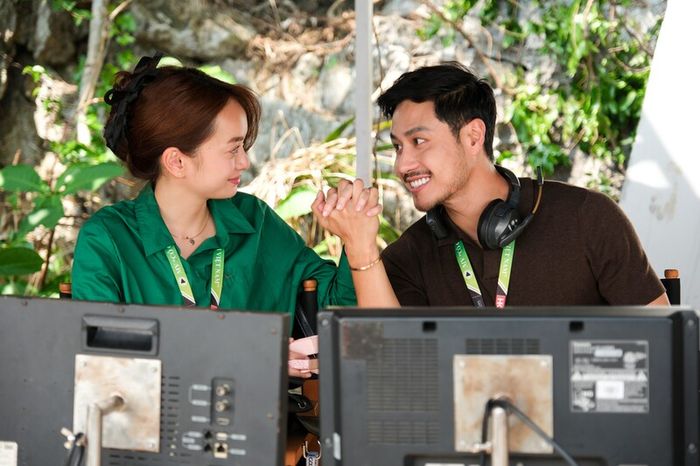 Thanh Sơn được mệnh danh là ông hoàng chemistry khi đóng cặp với bạn diễn nữ