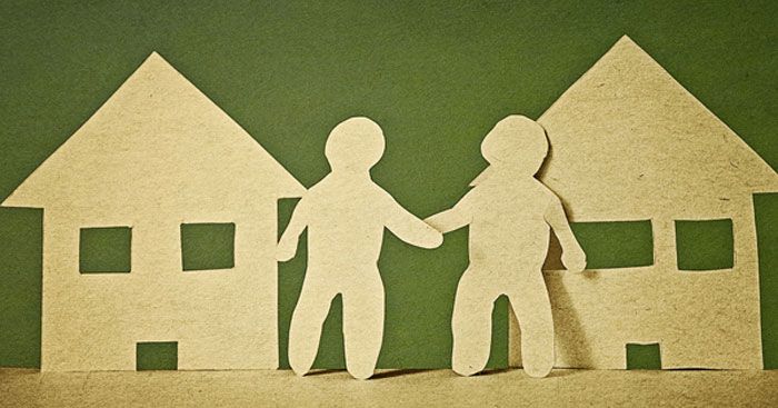 Giải thích câu tục ngữ Bán anh em xa, mua láng giềng gần