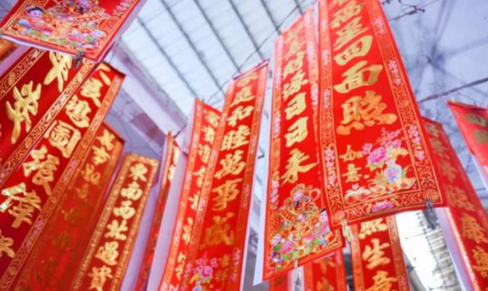 Những mẫu câu đối Tết tiếng Trung đẹp và ấn tượng