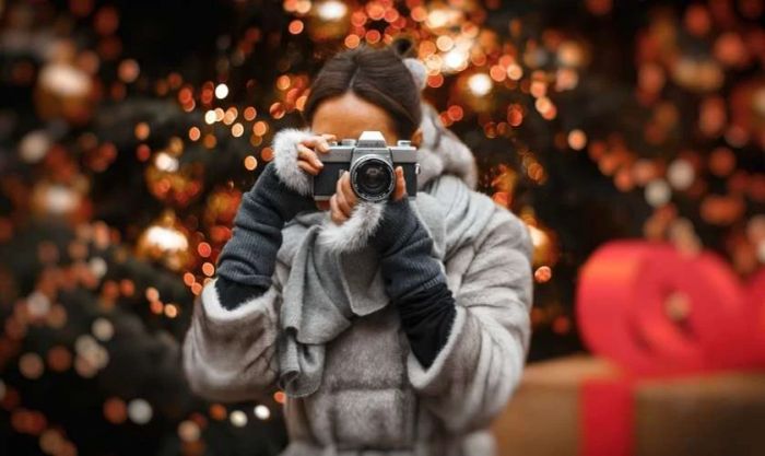 Đừng quên mang theo máy ảnh hay điện thoại để ghi lại những khoảnh khắc tuyệt vời.