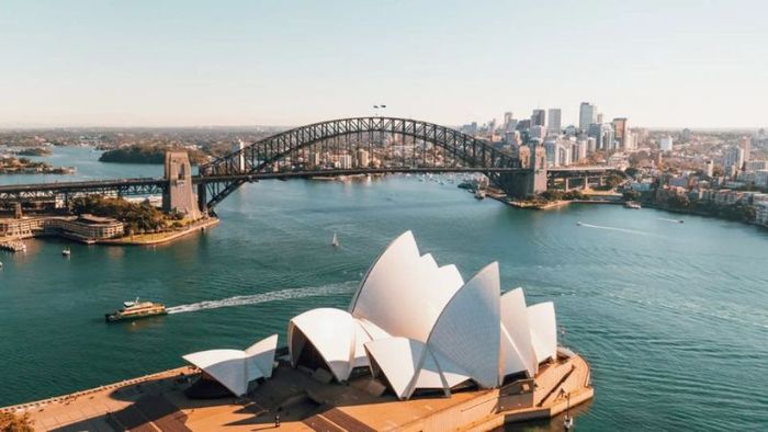 The cost of a self-guided trip to Australia starts from around 42 million VND