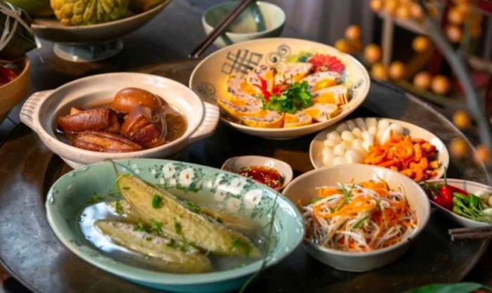Mâm cúng mùng 1 Tết trong nhà